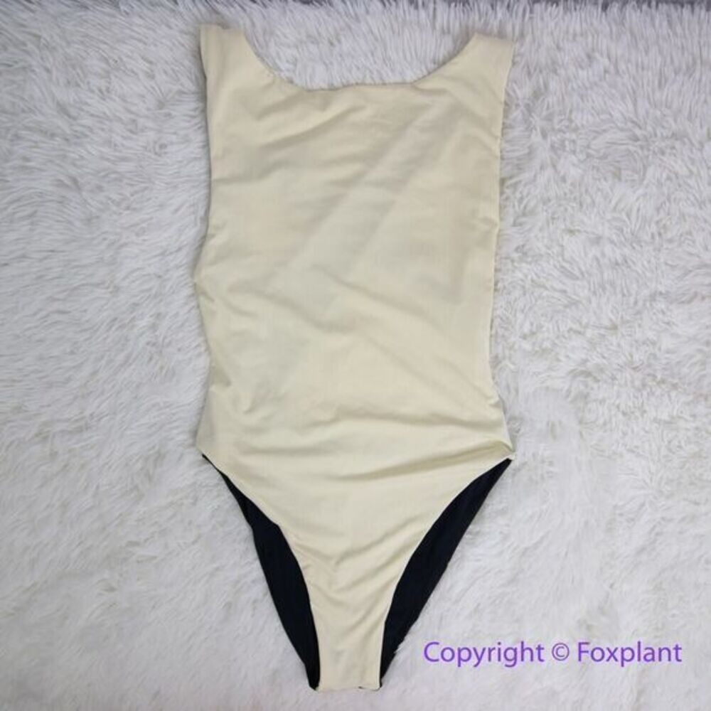 NEW La Gotta zariah color blocked asymmetric one piece swimsuit, size M‎